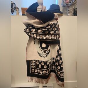 Alexander McQueen Black and Cream Skull Scarf